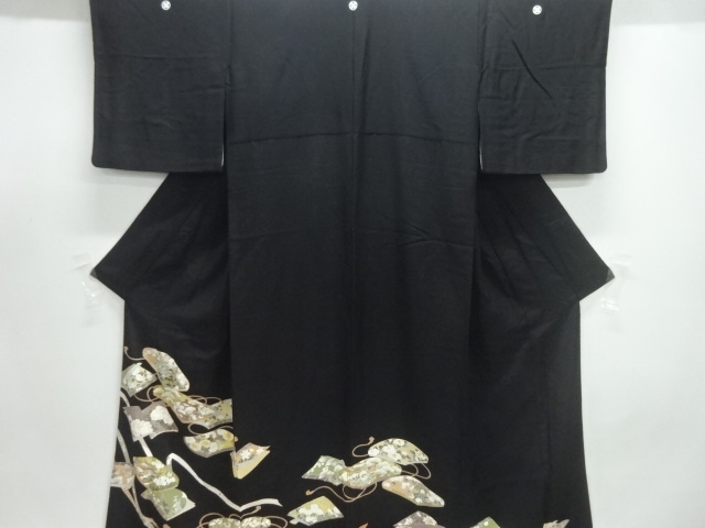 読本模様刺繍留袖（比翼付き）